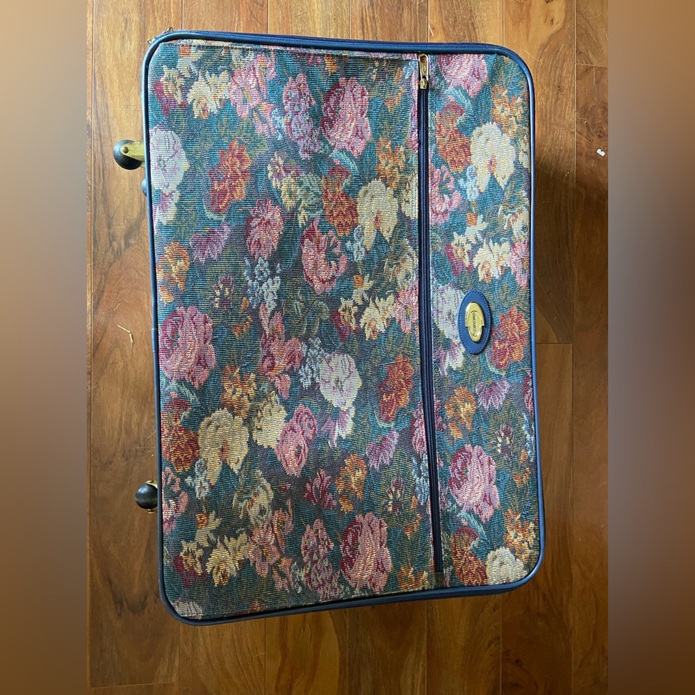 Vintage Luggage Set